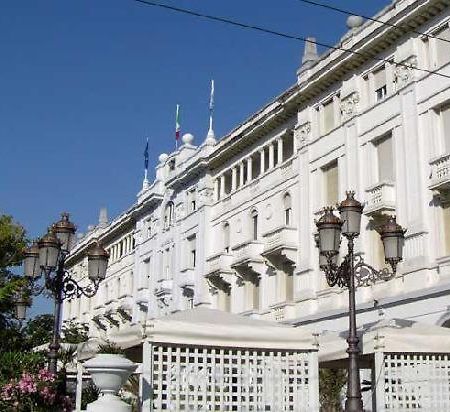 Le Grand Hotel Riccione Exteriér fotografie